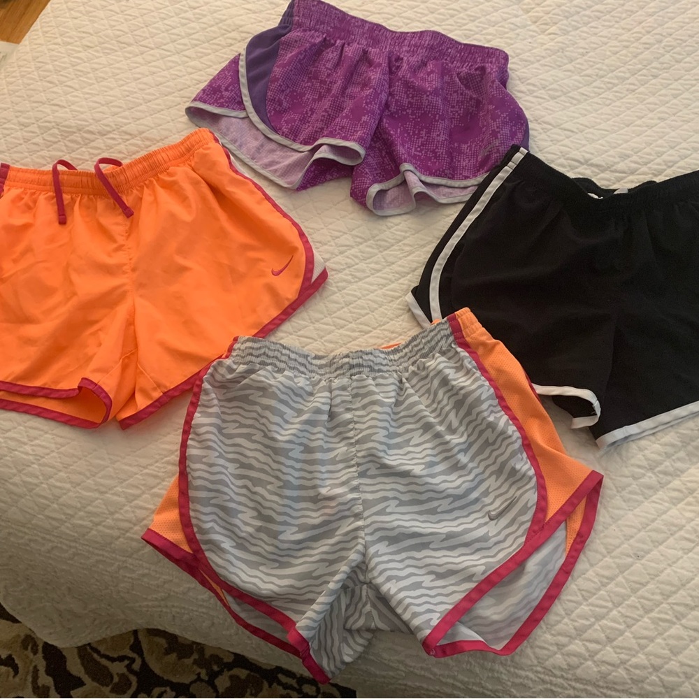 Nike girls shorts lot of 4 size medium